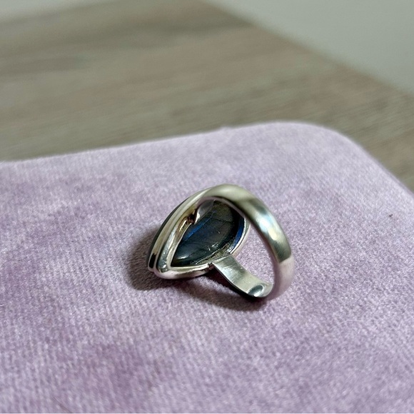 Sterling Silver Blue Fire Labradorite Ring - Picture 5 of 7